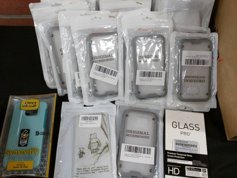 lot 69 image: S6 Edge Phone Cases