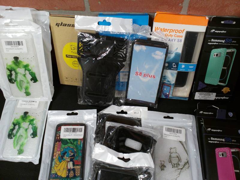 lot 70 image: Galaxy S8 & S8 Plus Phone Cases