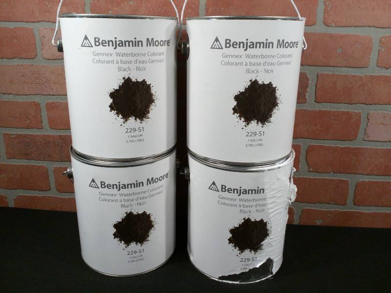 lot 90 image: Benjamin Moore 229-S1 Gennex Waterborne Colorant