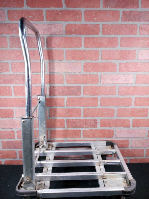 lot 113 image: Used Metal Four Wheel Dollie