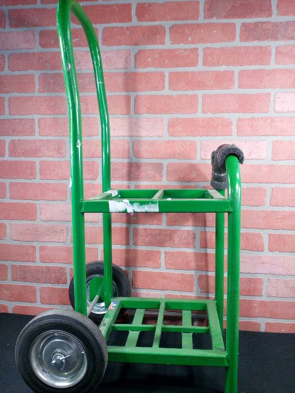 lot 114 image: Green Steel Medical Cylinder Cart Capacity 4250lbs Load