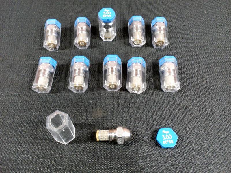 lot 160 image: Hago Nozzles Semi-Solid 3.00 60 Degree SS