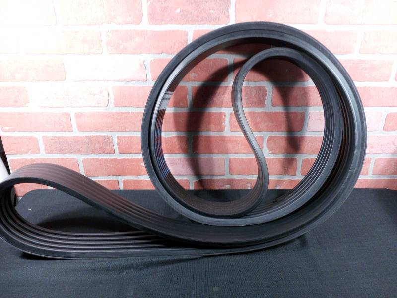 lot 184 image: Gates Super HC Power Band 55V2000