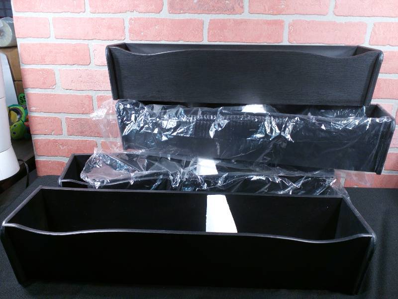 lot 200 image: Apple Fastener Black Hard Plastic Flower Boxes