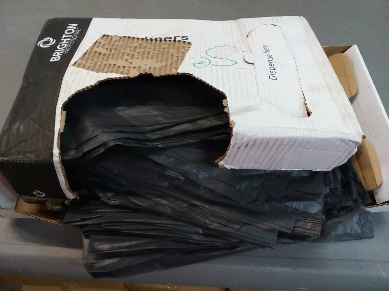 lot 231 image: Brighton Can Liners