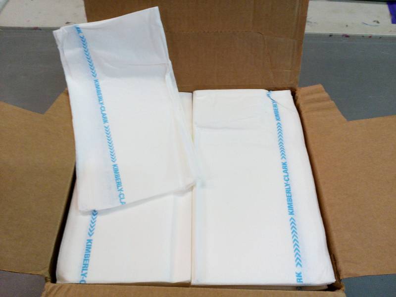 lot 233 image: Wypall X50 Food Service Disposable Towels