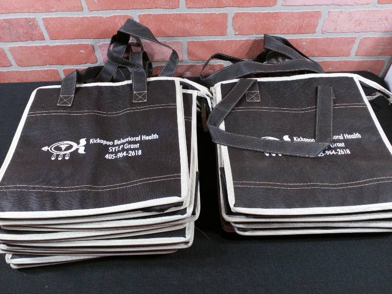 lot 63 image: Black Insulated Bags w Logo