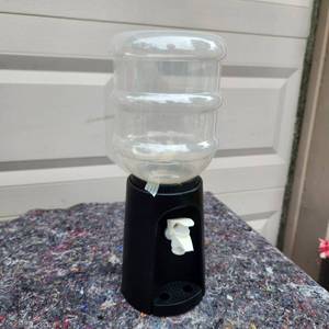 lot 290 image: Countertop Liquid Dispensar- Mouthwash Liquor Bath Needs