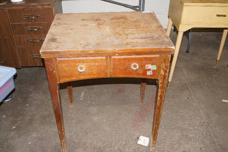 lot 518 image: Wood Sewing Machine Table-Stand
