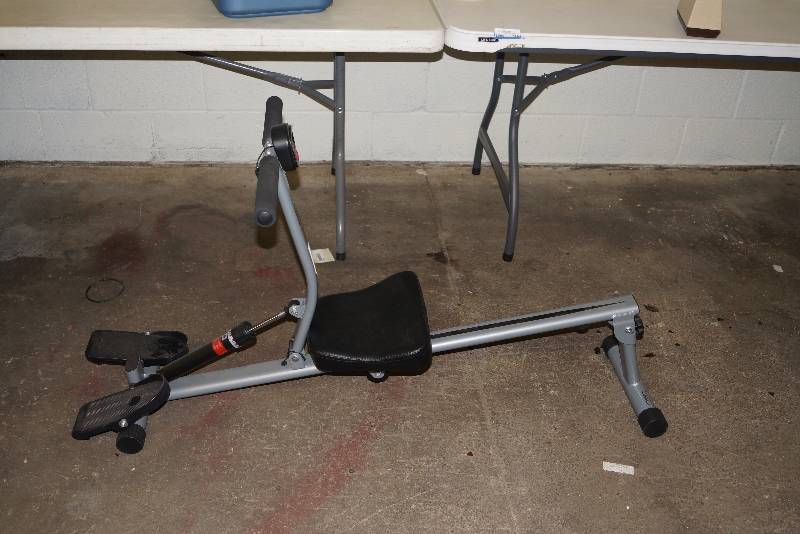 lot 528 image: Sunny Brand Rowing Machine