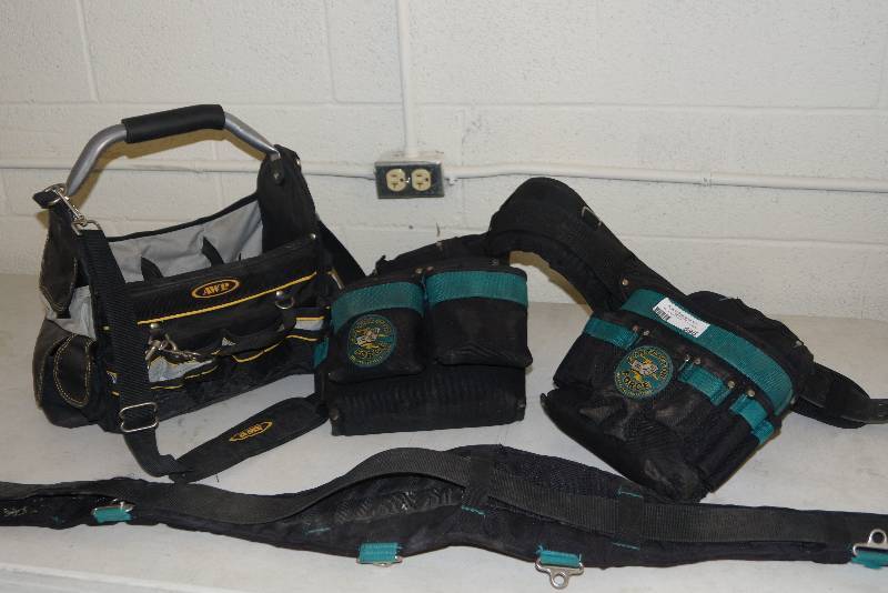 lot 595 image: Contractors Tool Belt and Bag- Good Lot Here