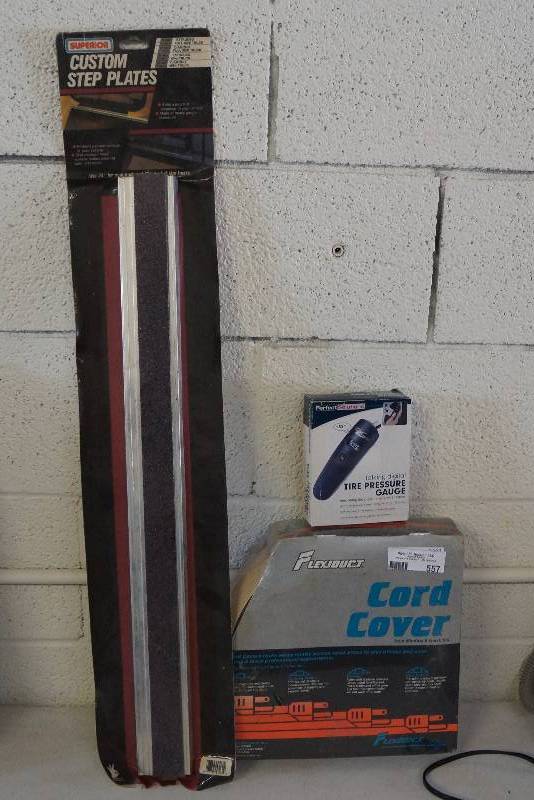 lot 557 image: Cord Cover- Pickup Step Rail  Digital Air Pressure