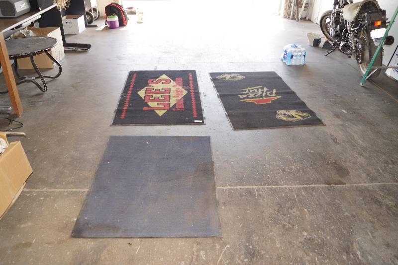 lot 593 image: Commercial  Safety Mats- Rugs  Lot of 3