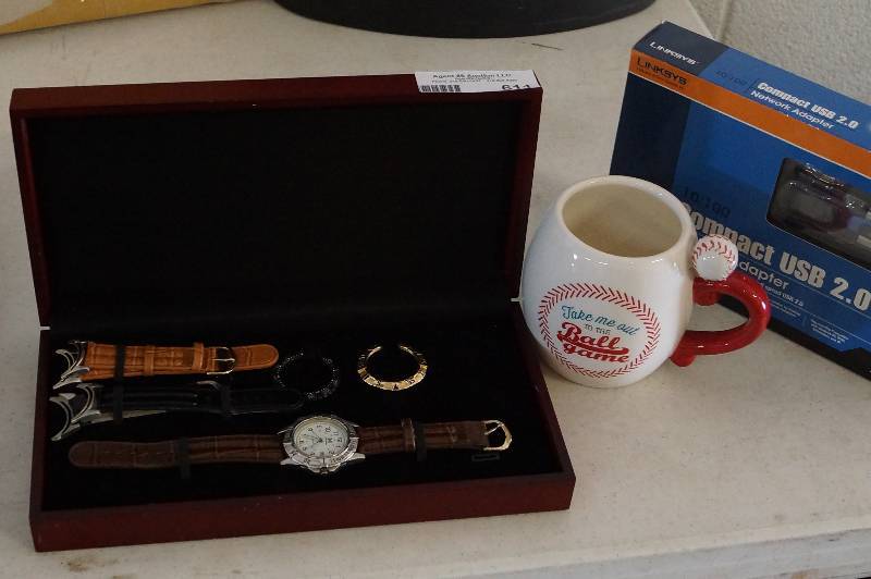 lot 611 image: Watch and Mug