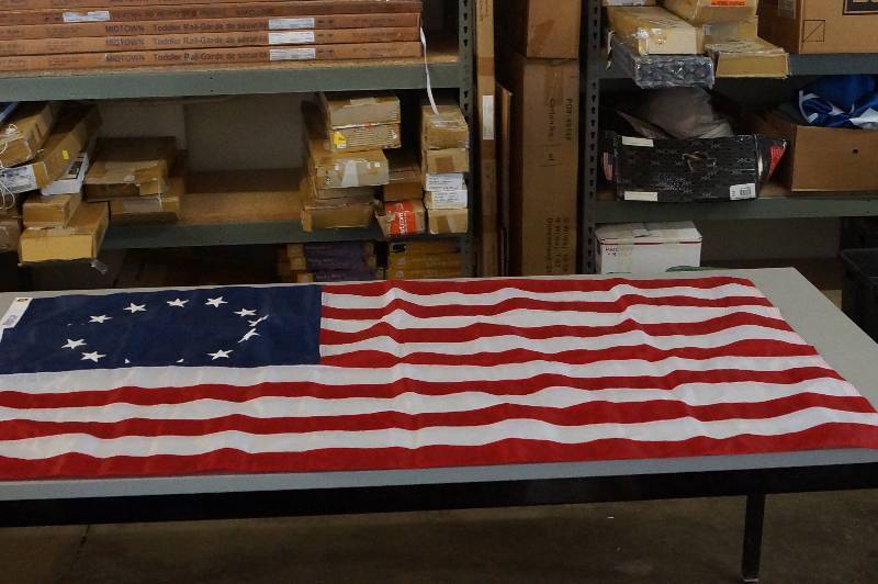lot 615 image: United States Nylon Flag- 13 Star Original States