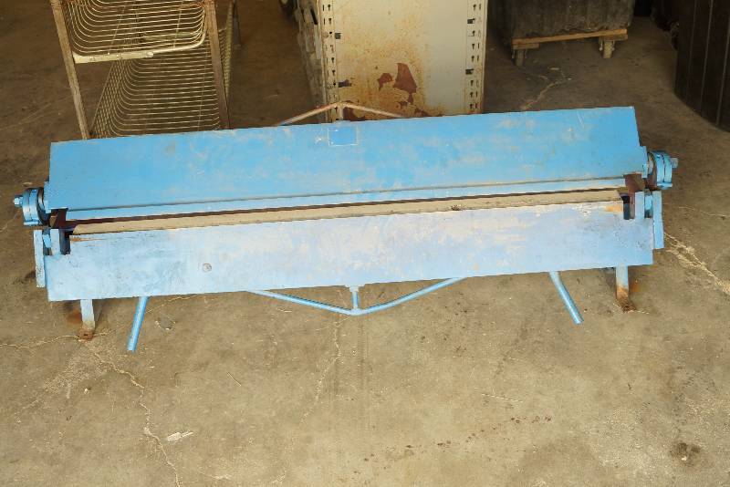 lot 1002 image: 52 Metal Brake Break- Sheet Metal  Shop Use- High Dollar Tool