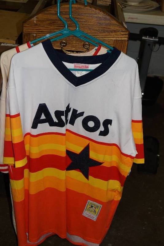 lot 34 image: Nolan Ryan Houston Astros Throwback Jersey 1980s  NWT  Sewn and Stitched Numbers and Letters Size 52