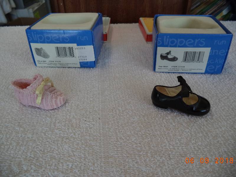 lot 1024 image: Just The Right Shoe Figurines- Collectibles-  Its a Girl and Tap Star