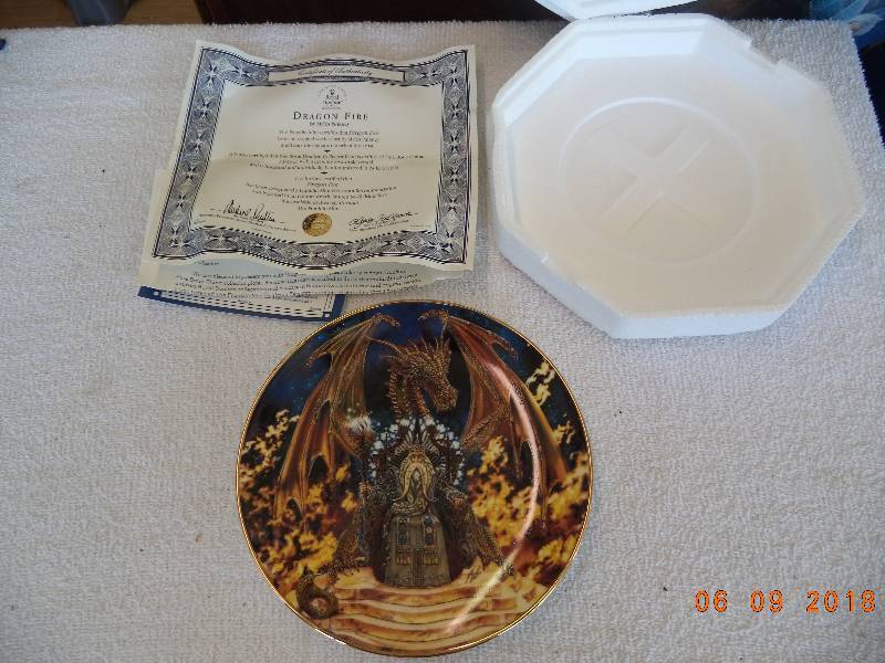 lot 1069 image: Royal Doulton Plate  Dragon Fire