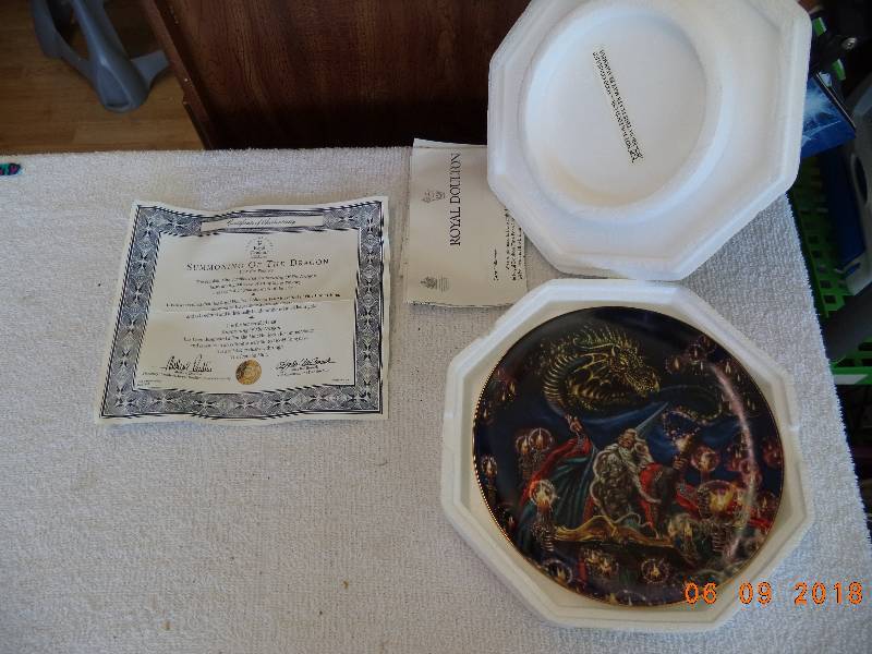 lot 1071 image: Royal Doulton Plate  Summoning of The Dragon
