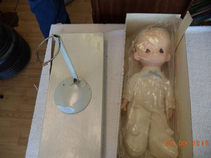 lot 1098 image: Precious Moments Doll Last Forever