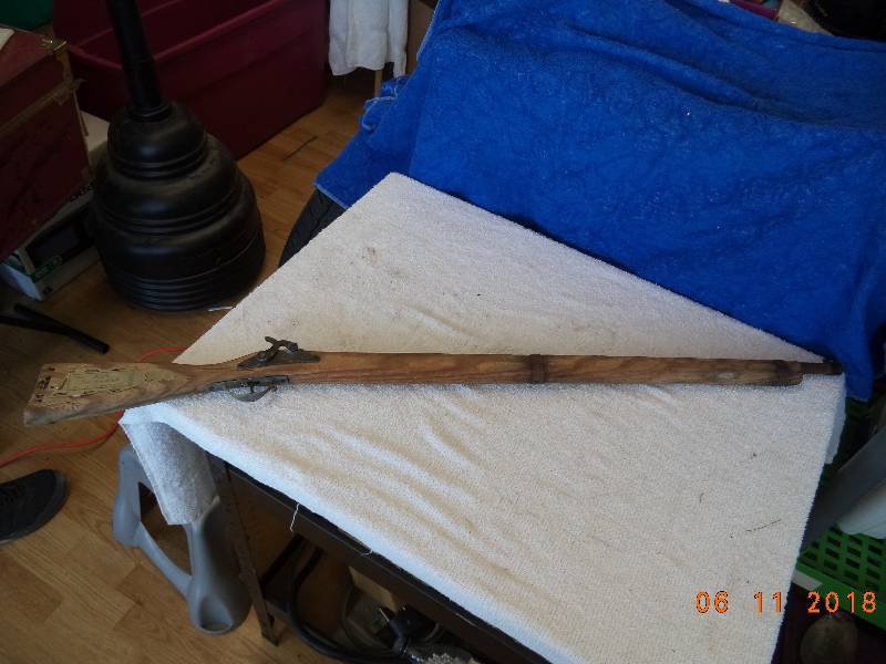 lot 1224 image: 1776 Freedom Rifle- Wall Hanger