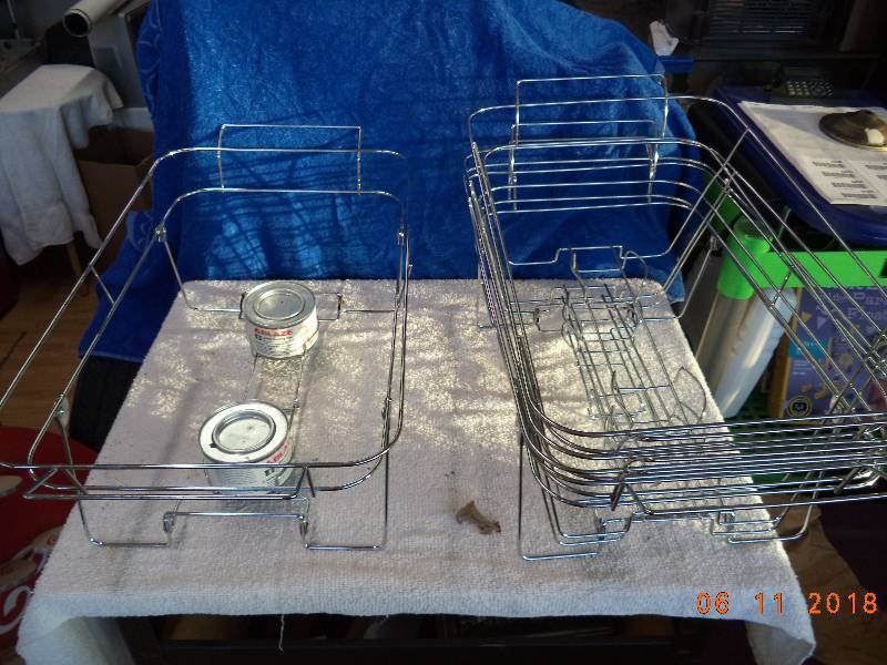lot 2285 image: 5 Buffet Racks and 2 Sterno Cans