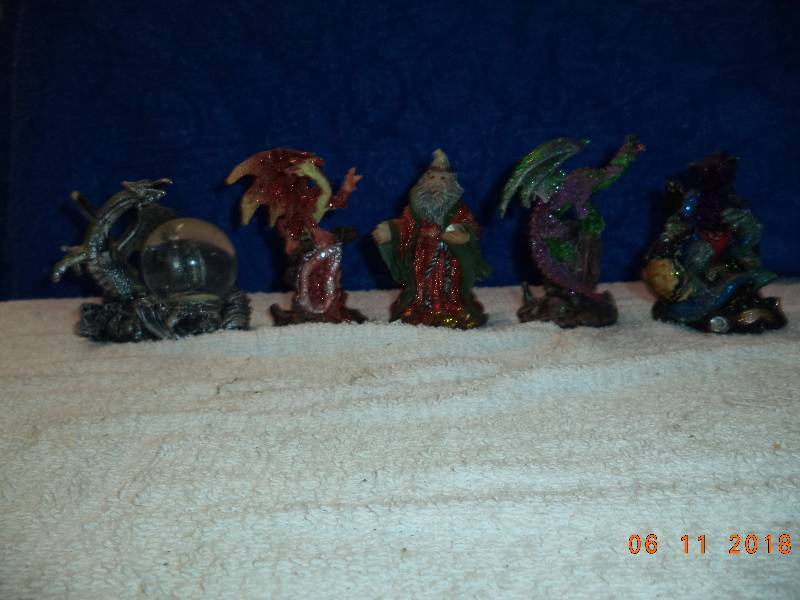 lot 2287 image: Statue Lot- Sorceror and Dragons