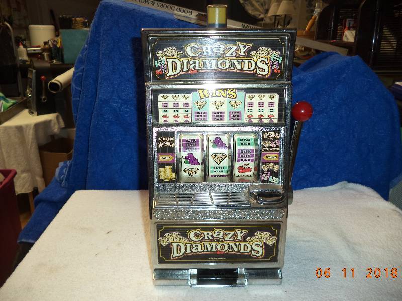 lot 2302 image: Crazy Diamonds Slot Machine