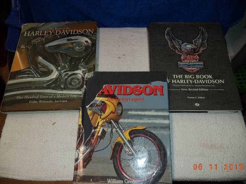 lot 2307 image: Harley Davidson Book Lot