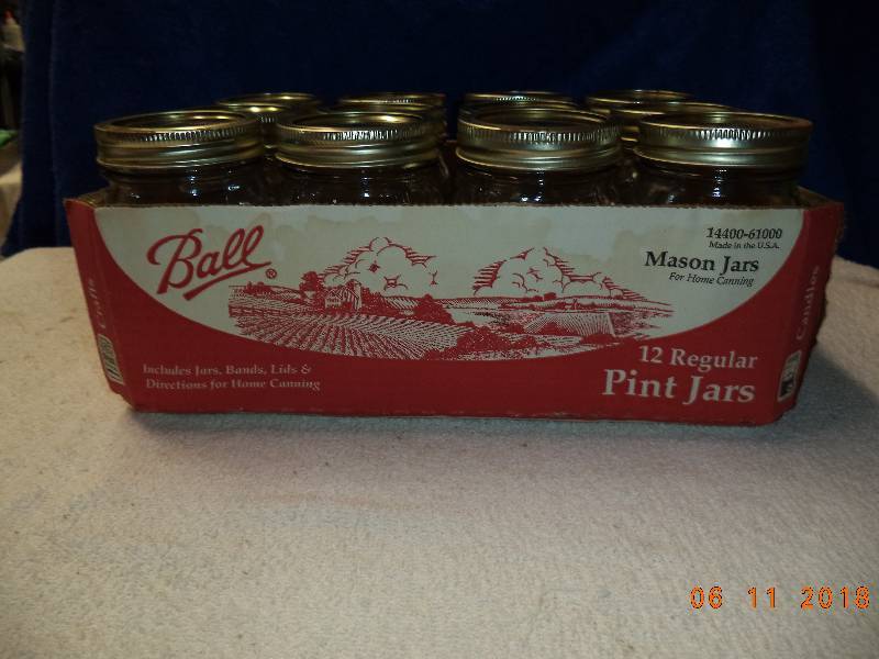 lot 2313 image: 12 Pint Size Canning Jars