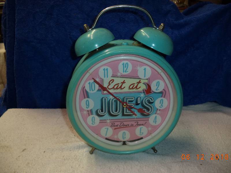 lot 2316 image: Eat At Joes Alarm Clock