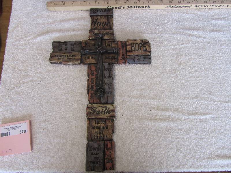 lot 570 image: 11x17 Cross