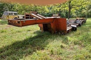 lot 3744 image: Jewell Drop Trailer  Model D6FT-24D