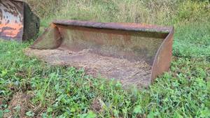 lot 19459 image: 73-Inch Skid Steer Bucket