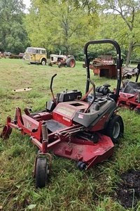 lot 3755 image: Toro Zero-Turn Radius Mower w Floating Deck