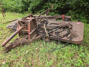 lot 13373 image: 3- point Hitch Rotary Cutter  95in