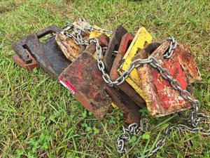 lot 13383 image: Tractor Counter Weights