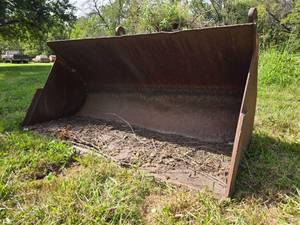 lot 20680 image: 84-inch Wheel Loader Bucket