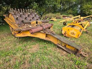 lot 20694 image: Pull-Type Sheepsfoot Compactor  Soil Roller  48- inch
