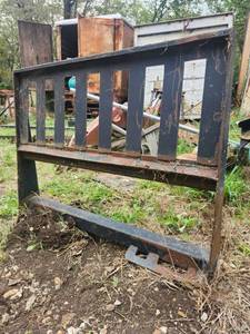 lot 4241 image: Skid Steer Fork Attatchment