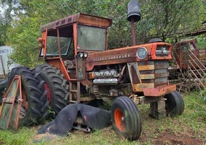 lot 4243 image: Massey Ferguson 1150 Tractor w Cab