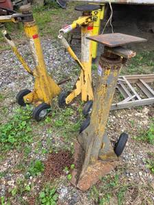 lot 13410 image: Yellow Hydraulic Floor Jack (Multiple Units)