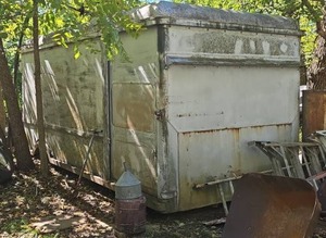 lot 2173 image: Enclosed Utility Trailer w Rounded Roof