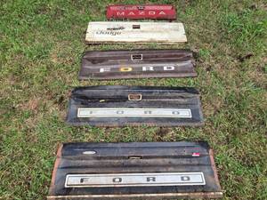 lot 20711 image: Vintage Truck Tailgate Fleet - Ford, Dodge, Mazda