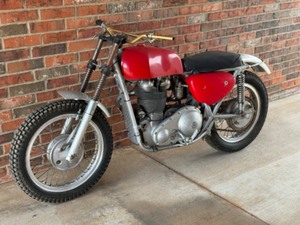 lot M102 image: 1966 Matchless G85CS #204 - Only approximately 150 units were built in 1966, making it highly collectible