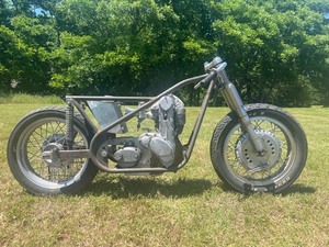 lot M104 image: G50 Motor-Frame-Running Gear  Outlaw Bike #4 with Magnesium Crank Case