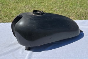 lot M116 image: Matchless G80TCS Gas Tank in Black