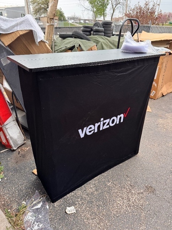 lot 183 image: New 42x40x6 Portable Pop Up Counter Top w Shelf & Portable Bag, Black