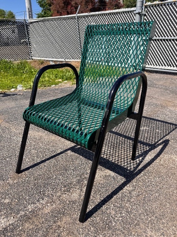 lot 30 image: New Ultra Play 36x22 Diamond-Expanded Coated Steel Heavy Duty Outdoor Chair, Green